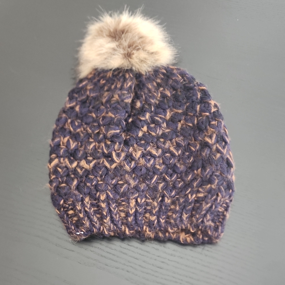 Chunky Knit Beanie with Faux Fur Pom